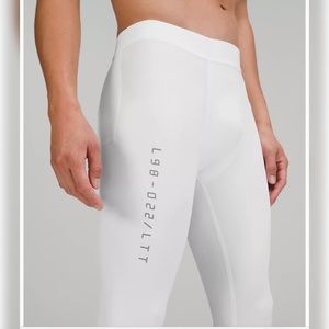 Lululemon Licence to Train Tight 21”  beige - man size S fits women size 6